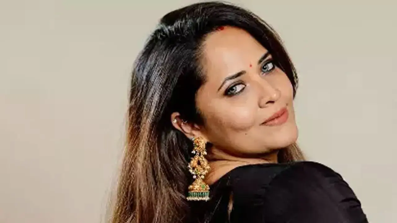 Anasuya | శివాజీ వ్యాఖ్యల వివాదం నడుమ అనసూయ స్పందన… సోషల్ మీడియాలో మరోసారి హాట్ టాపిక్
