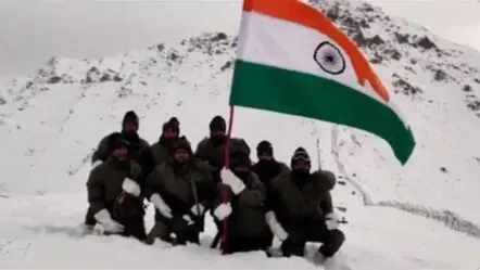 Indian Army New Year greeting|మంచు కొండల్లో ఇండియన్ ఆర్మీ న్యూ ఇయర్ గ్రీటింగ్స్!