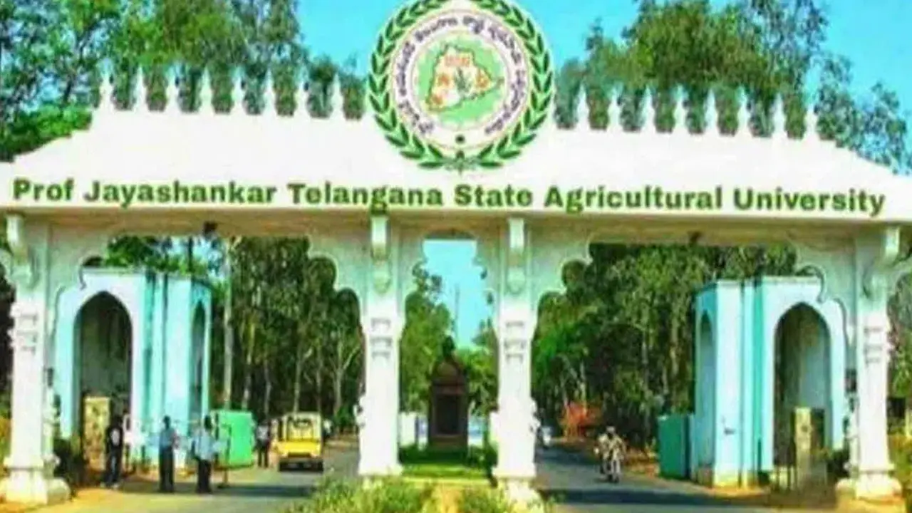 PJTSAU : ఆందోళన రేకెత్తిస్తున్న అగ్రికల్చర్ యూనివర్సిటీలో ఎగ్జామ్ పేపర్ లీక్