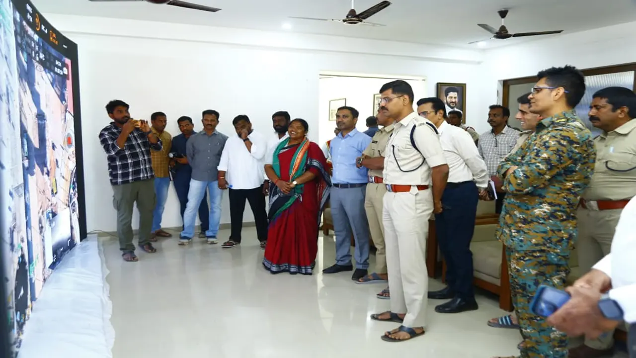 Medaram Jatara : మేడారంపై అడుగడుగునా పోలీసుల డేగకళ్ళ నిఘా
