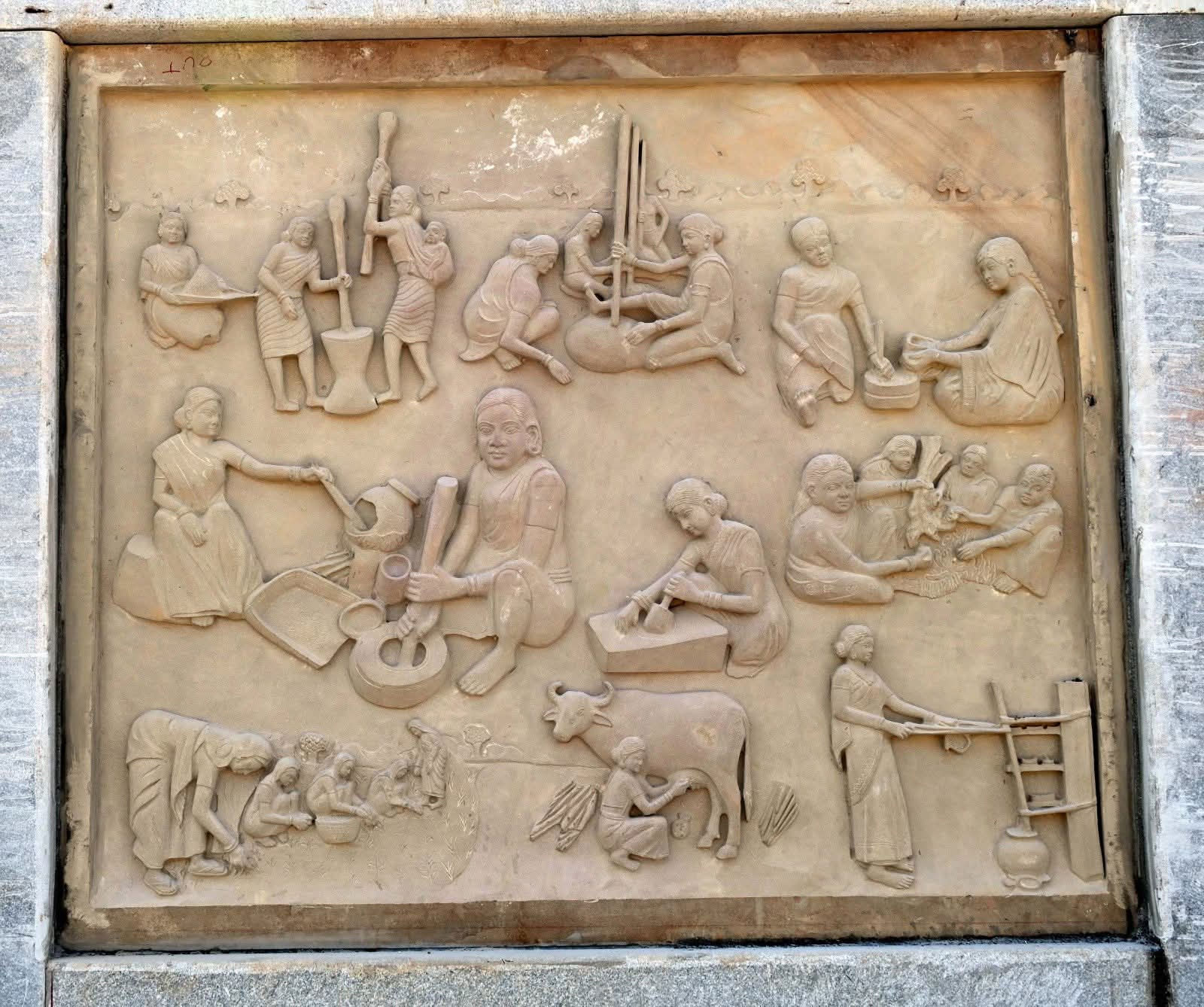 sammakka-saralamma-stone-work