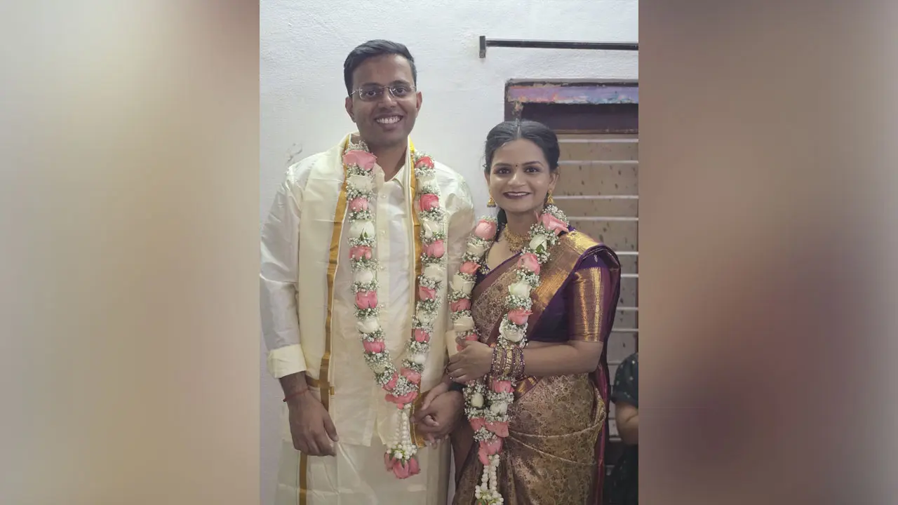 IAS Weds IPS : ఐఏఎస్–ఐపీఎస్ అధికారుల ఆదర్శ వివాహం