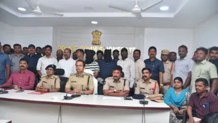 Child Kidnapping : చిన్నపిల్లల కిడ్నాప్ పాల్పడుతున్న ముఠా అరెస్ట్