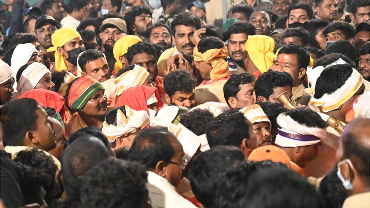 sammakka arrival medaram jatara main event