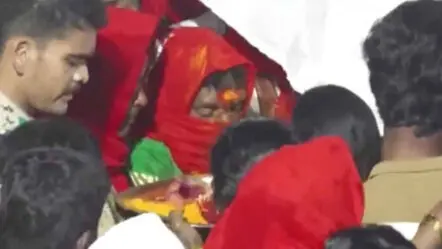 Medaram Jatara| కొలువుదీరిన కన్నెపల్లి తల్లి.. జనారణ్యమైన మేడారం