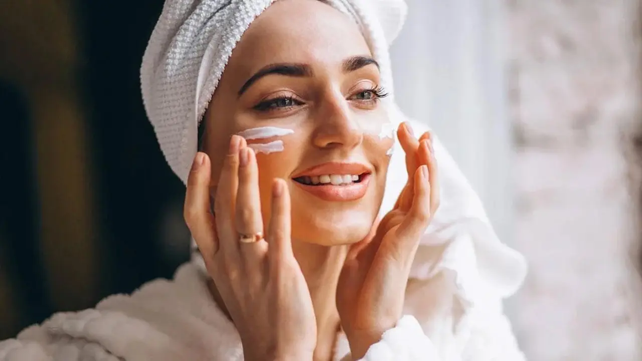 Skin Care | చలికాలంలో చర్మం పొడిబారుతుందా..? ఈ జాగ్రత్తలు పాటించండి.. స్కిన్‌ని కాపాడుకోండి
