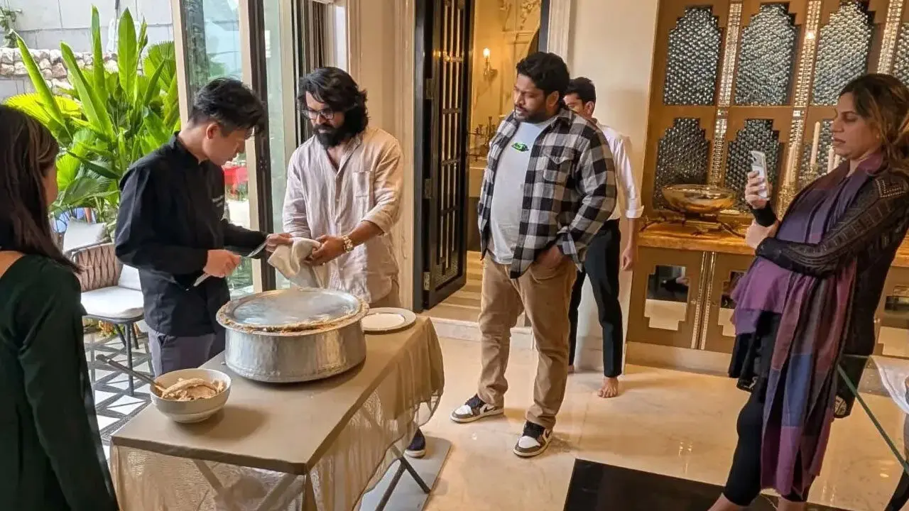 Ram Charan | రామ్ చ‌ర‌ణ్ ఇంట్లో బిర్యానీ పండ‌గ‌.. బేబి బంప్‌తో కనిపించి సంద‌డి చేసిన ఉపాస‌న‌