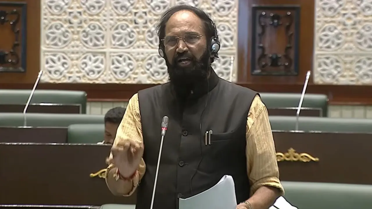 Uttam Kumar Reddy : అసెంబ్లీలో కృష్ణాజలాలపై మంత్రి ఉత్తమ్ పవర్ పాయింట్ ప్రజెంటేషన్ షురూ