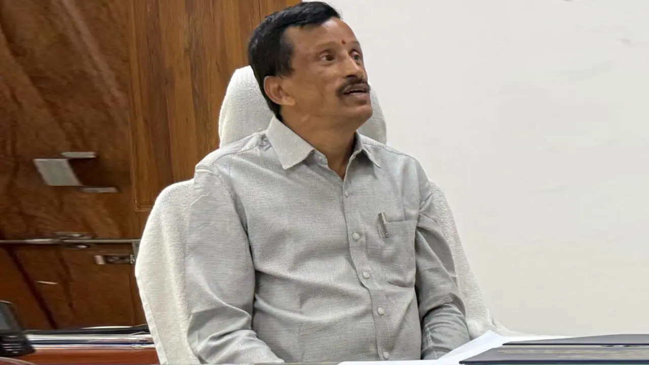 రూ.15లక్షల లంచంతో ఏసీబీకి చిక్కిన జీహెచ్ఎంసీ అధికారి