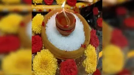 Aiswarya Deepam | శుక్ర‌వారం ఉప్పుతో దీపం వెలిగిస్తే.. కోటీశ్వ‌రులైపోతార‌ట‌..!