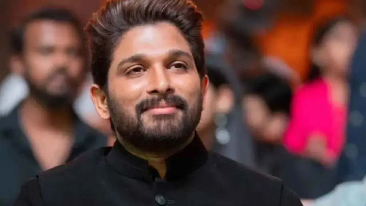 Allu Arjun | ఇండస్ట్రీ షేకింగ్ రూమర్.. రాజకీయాల్లోకి అల్లు అర్జున్, విజయ్ బాటలోనే ప్లాన్ చేస్తున్నాడా ?
