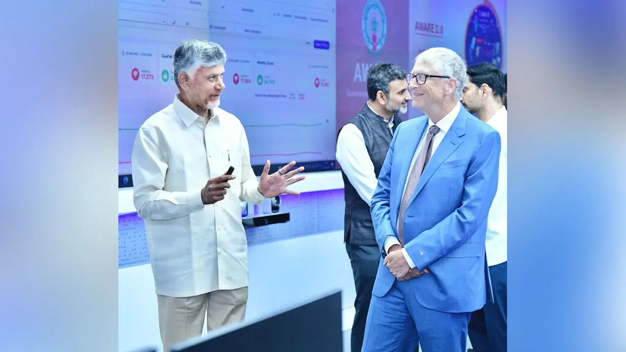 Bill Gates Amaravati Visit| ఏపీలో సచివాలయంలో చంద్రబాబుతో బిల్ గేట్స్ భేటీ