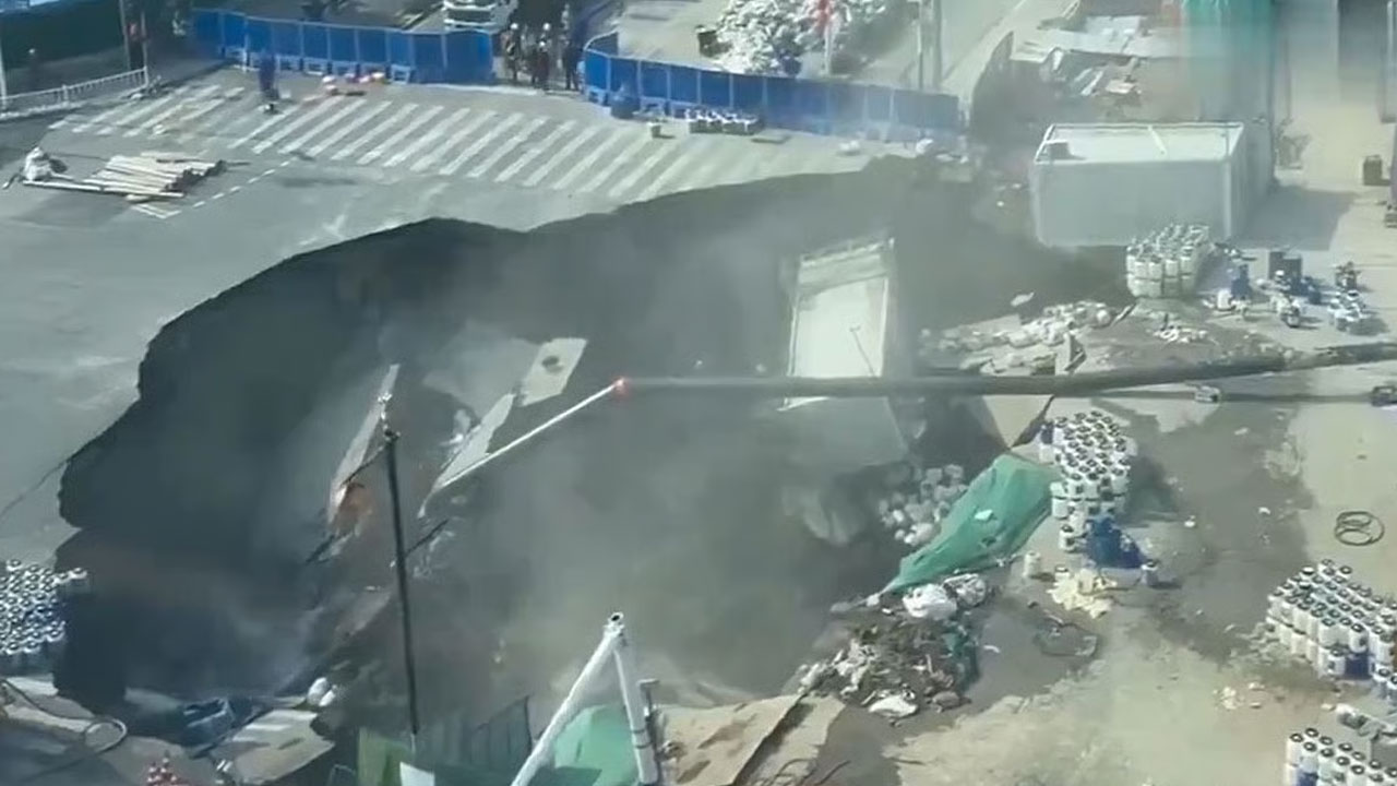 Shanghai Sinkhole