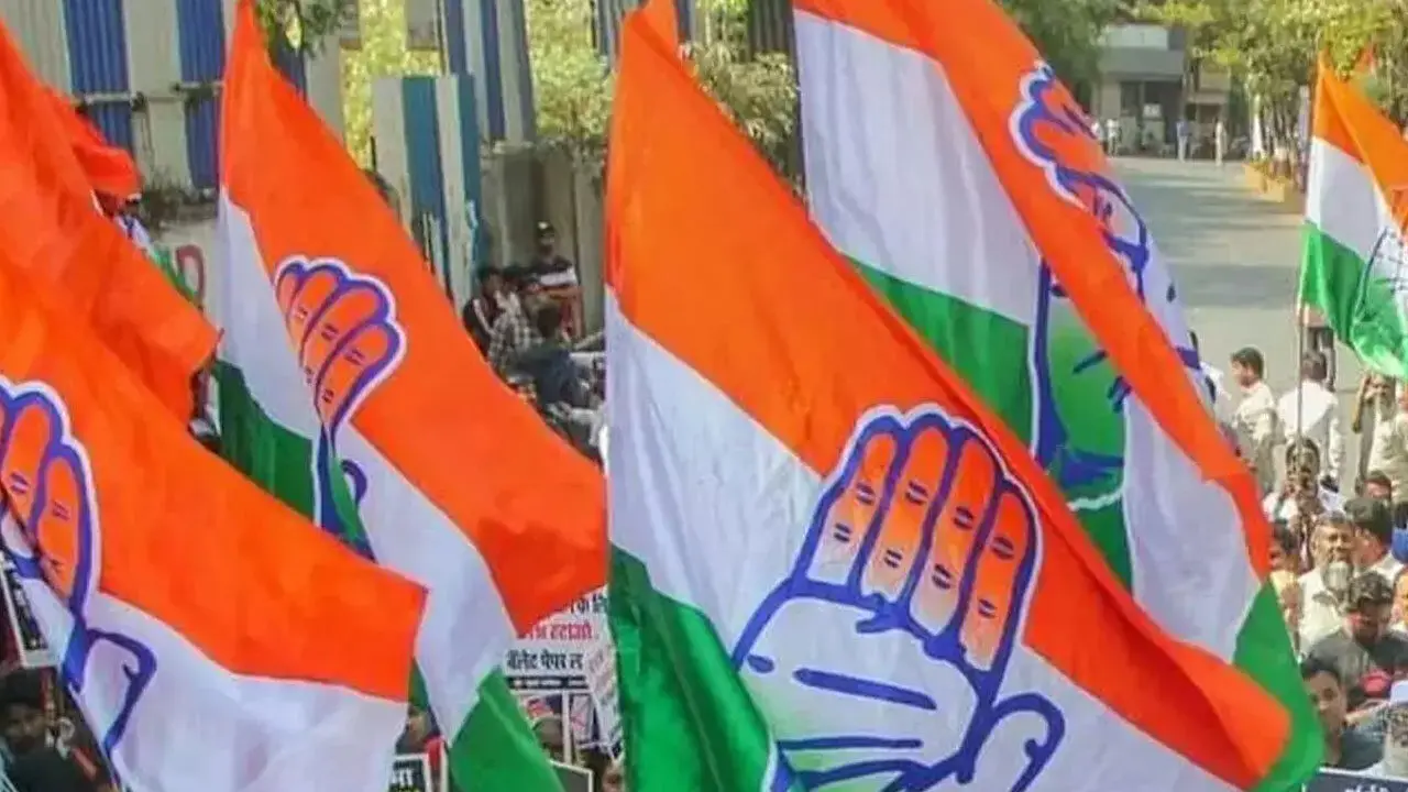 ఉమ్మడి వరంగల్ జిల్లాలో కాంగ్రెస్ క్లీన్ స్వీప్..కాంగ్రెస్ ఖాతాలోకి చేరిన 12 మున్సిపాలిటీలు