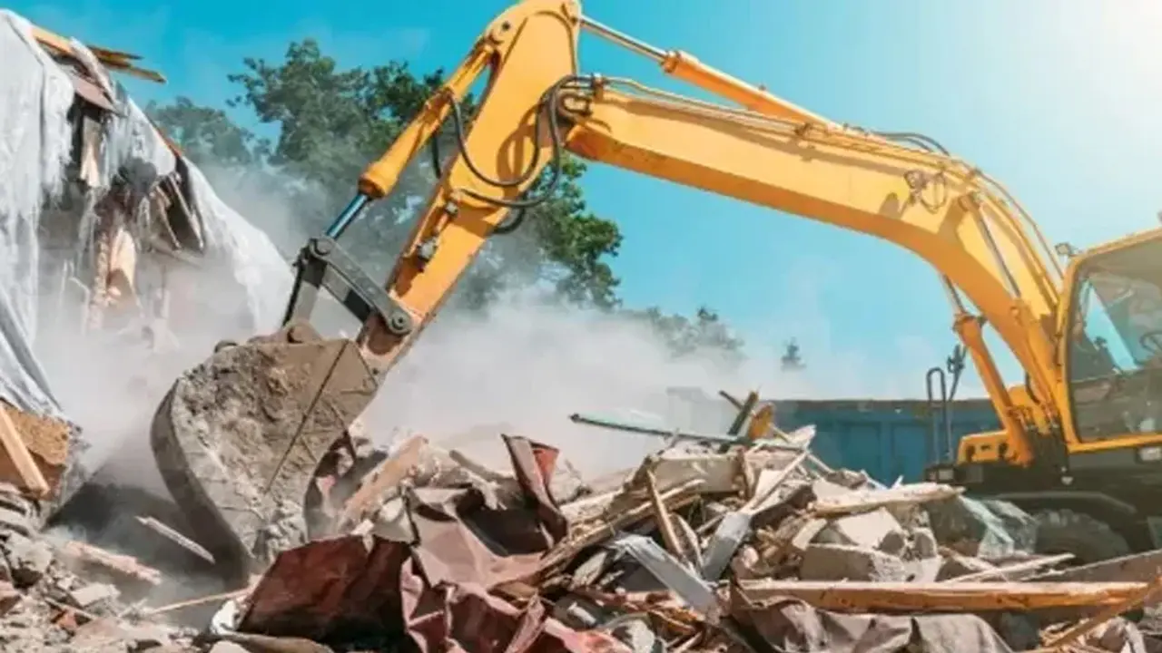మాదాపూర్‌లో హైడ్రా దూకుడు…రూ.2,200కోట్ల ప్రభుత్వ భూమికి రక్షణ