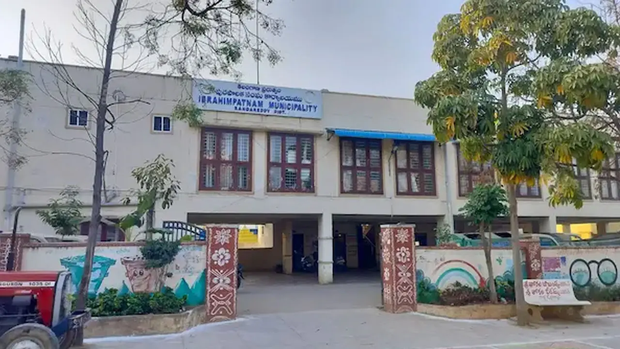 Jangaon Municipal Elections : జనగామ, ఇబ్రహీమ్ పట్నం మున్సిపల్ చైర్మన్ ఎన్నిక వాయిదా