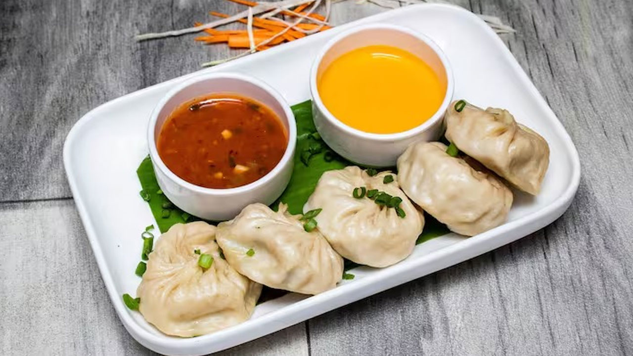 Boy Steals Gold For Momos