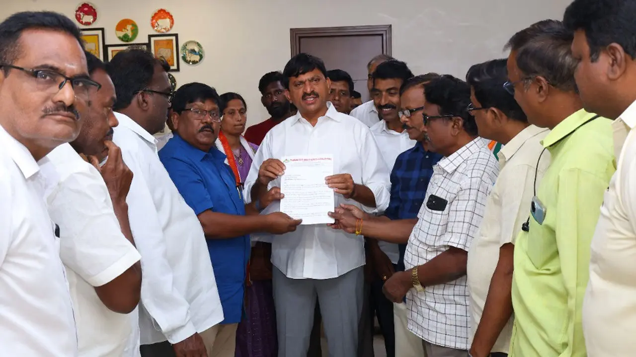 Accreditation cards | అక్రెడిటేషన్ల గడువు మరో నెల పొడిగిస్తాం.. దరఖాస్తు ప్రక్రియ సరళతరం చేస్తాం : మంత్రి పొంగులేటి