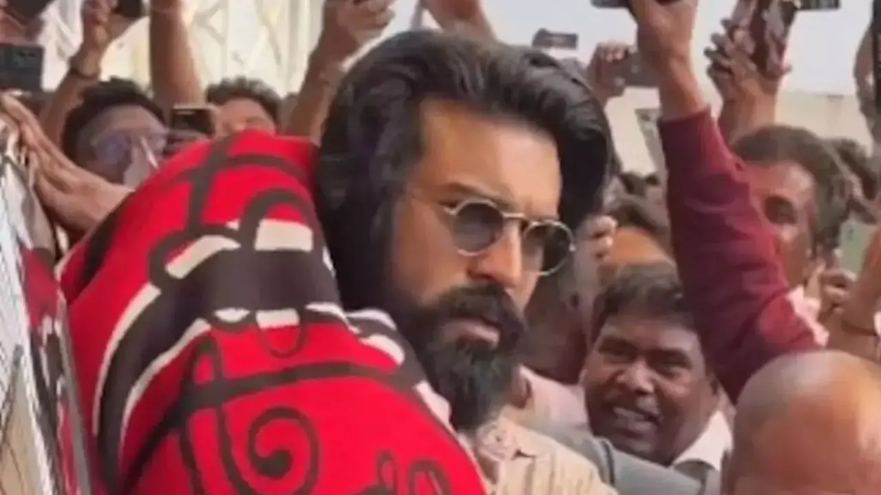 Ram Charan | అభిమానం ఉన్మాదంగా మారుతుందా.. అపోలో ఆసుపత్రి వద్ద రామ్ చరణ్‌ని ఇబ్బంది పెట్టిన ఫ్యాన్స్