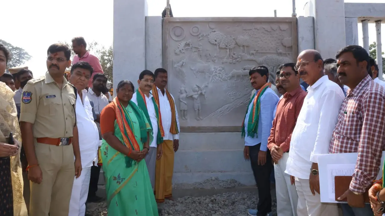 Telangana Politics | వన జాతర ముగిసింది.. ఎన్నికల జాతర జోరందుకుంది..