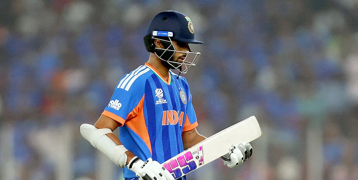 సూపర్ 8 మ్యాచ్లో భారత్ పతనం సమయంలో పెవిలియన్ వైపు నడుస్తున్న వాషింగ్టన్ సుందర్