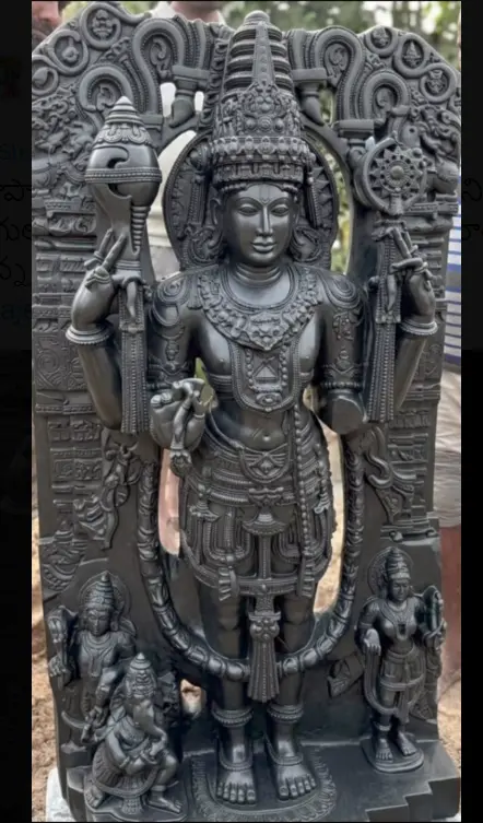 Ancient Vishnu statue| వాగులో బయటపడ్డ 1000 సంవత్సరాల విష్ణు మూర్తి విగ్రహం!