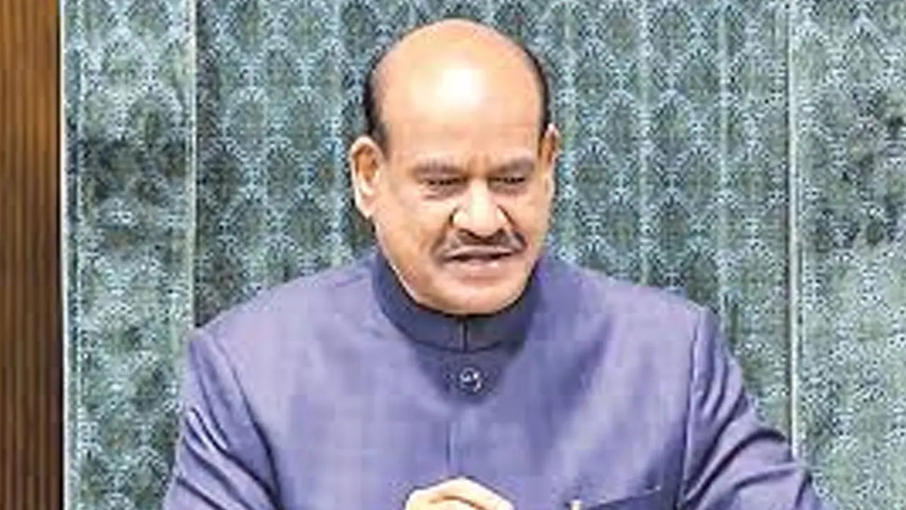 Om Birla : లోక్ సభ స్పీకర్ ఓం బిర్లాపై అవిశ్వాస తీర్మానం..కొనసాగుతున్న చర్చ