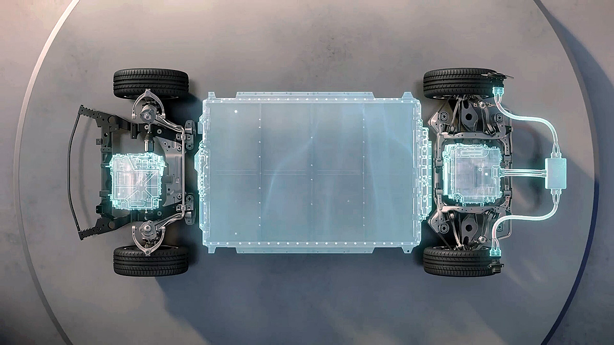 BYD Super e-Platform structure showing large battery pack and dual motor layout for ultra-fast EV charging