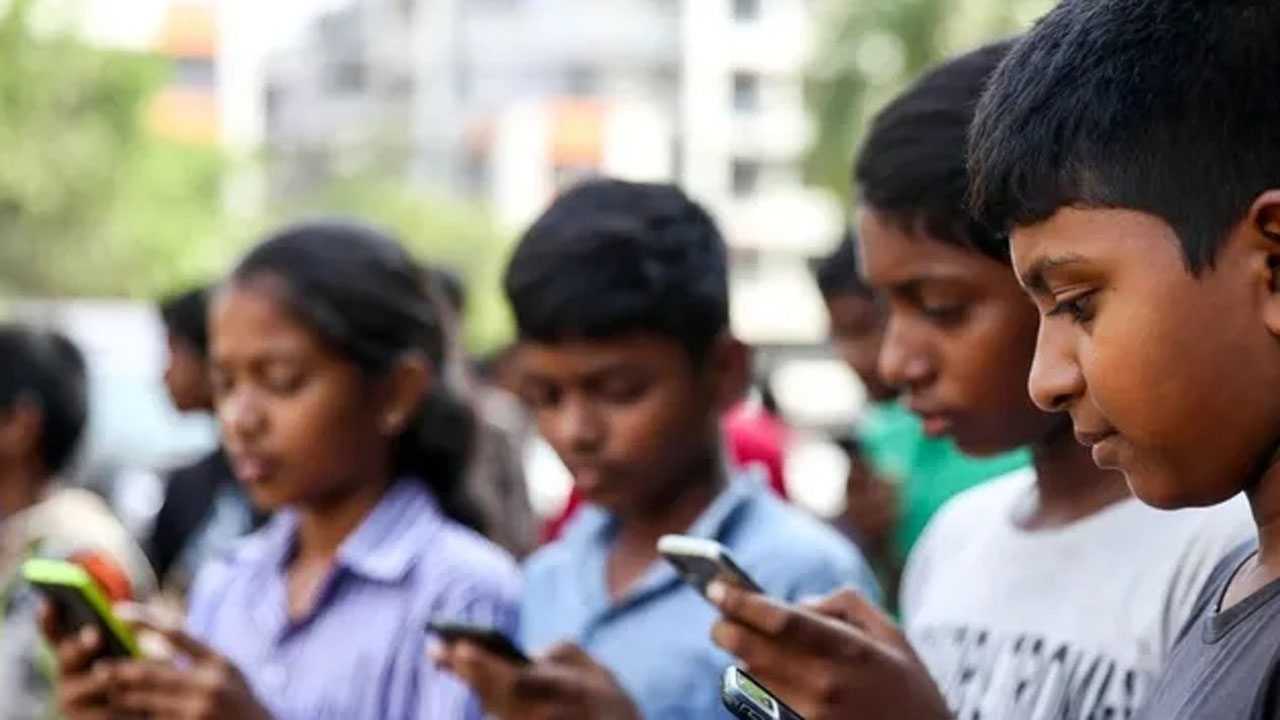 karnataka Social media ban under 16 yrs old children
