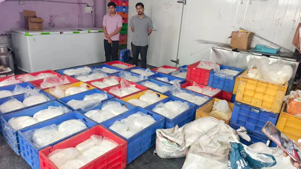 Fake Paneer: హైదరాబాద్‌లో పన్నీరు కొంటున్నారా.. అయితే జాగ్రత్త