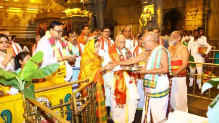 Yadagirigutta : శ్రీ లక్ష్మీ నరసింహ స్వామిని దర్శించుకున్న తెలంగాణ కొత్త గవర్నర్ ఎస్పీ శుక్లా