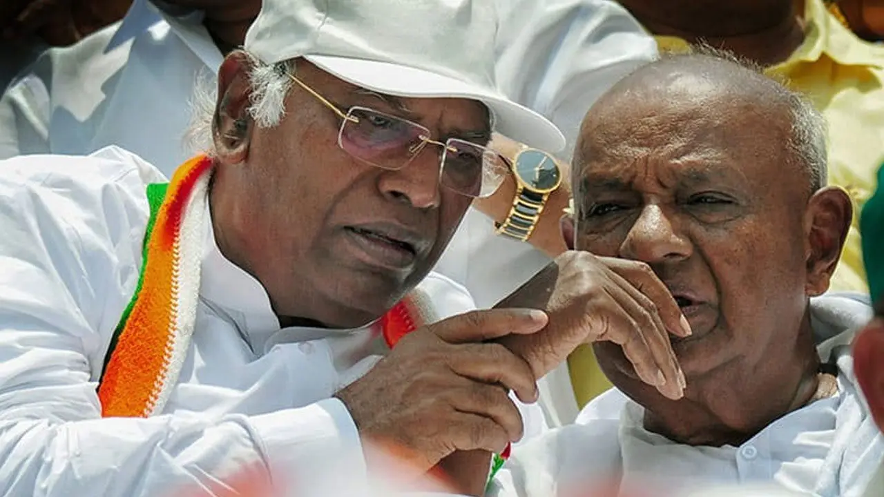 Mallikarjun Kharge | మమ్మల్ని ప్రేమించి.. మోదీని పెళ్లాడారు.. : దేవెగౌడపై ఖర్గే సెటైర్‌