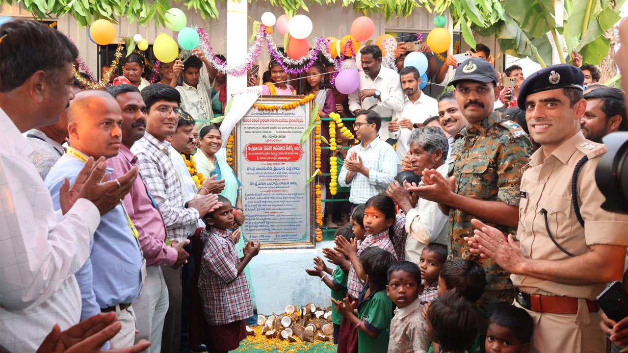 mulugu-container-school