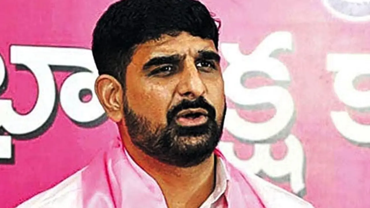 Padi Kaushik Reddy| బీఆర్ఎస్ ఎమ్మెల్యే కౌశిక్ రెడ్డికి సీఐడీ నోటీసులు
