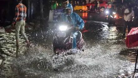 Rains | హైద‌రాబాద్‌లో అర్ధ‌రాత్రి దంచికొట్టిన వాన‌