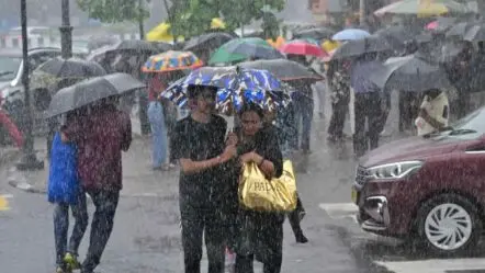 Telangana Weather Updates : తెలంగాలో కొనసాగనున్న వర్షాలు : వాతావరణ శాఖ