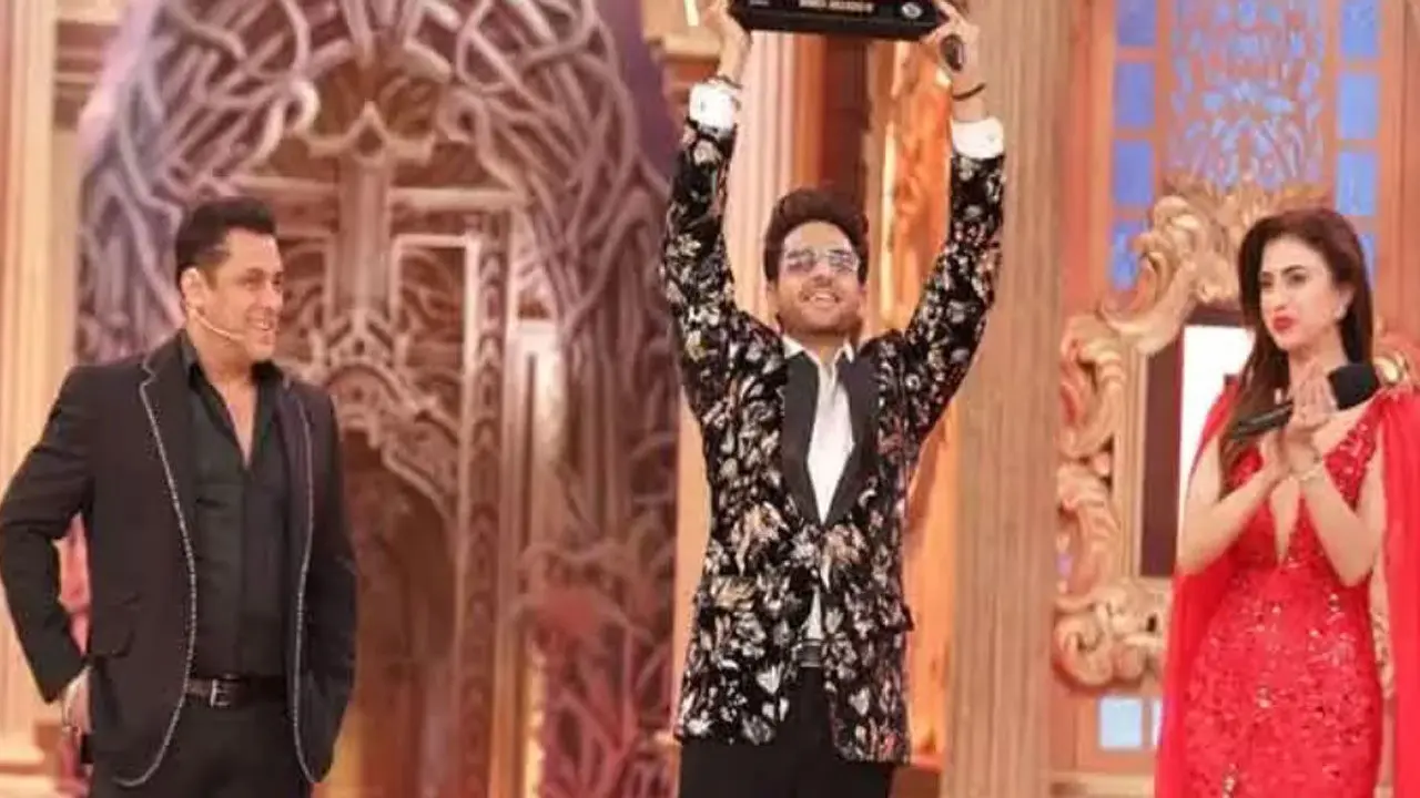 Bigg Boss | ‘బిగ్‌బాస్’ ట్రోఫీ గెలిచినా ఇంకా అంద‌ని ప్రైజ్‌మనీ.. విజేత ఎమోష‌న‌ల్ కామెంట్స్ వైర‌ల్