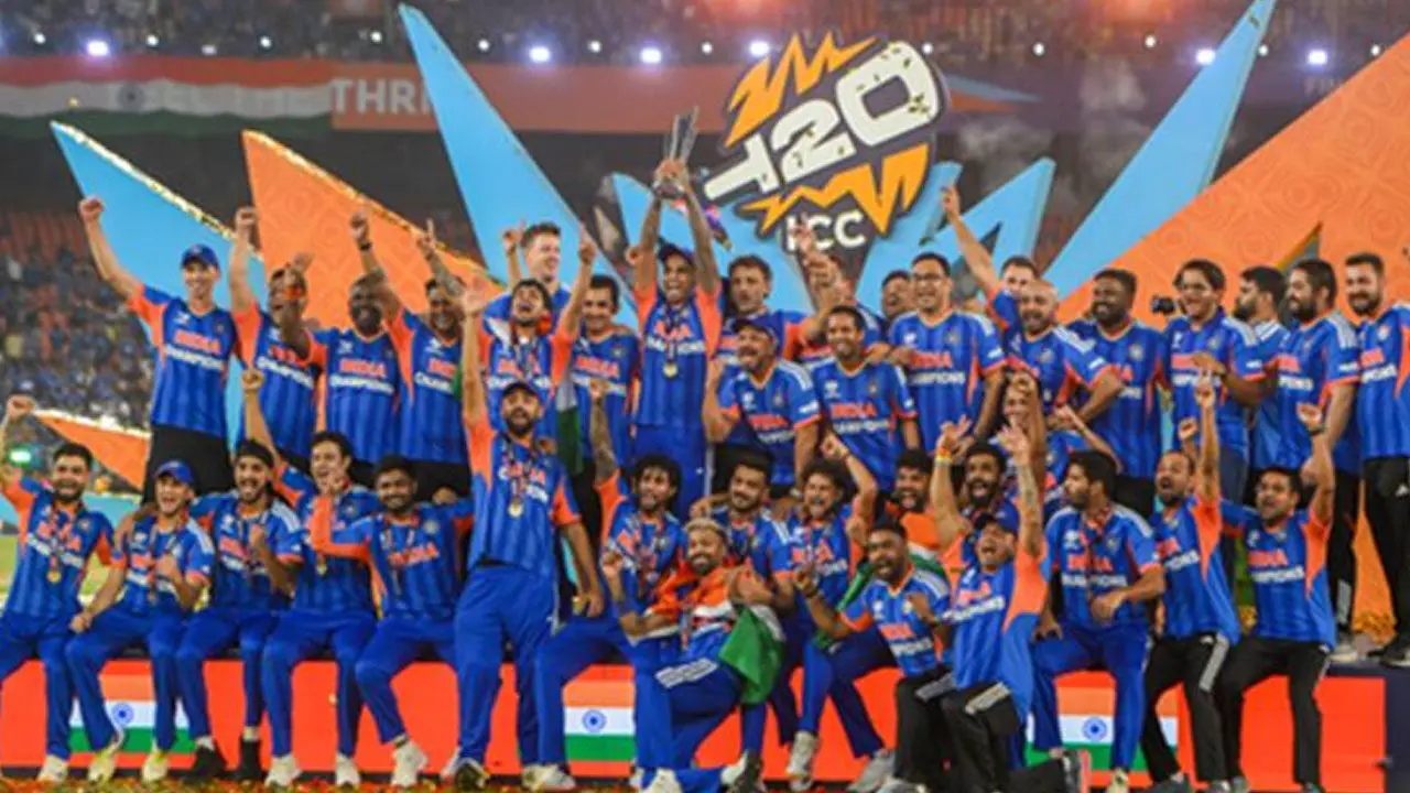 BCCI Announce Cash Reward : టీ 20వరల్డ్ కప్ విజేత టీమిండియాకు బీసీసీఐ భారీ నజరాన!