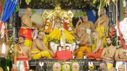 వైభవంగా అయోధ్య, భద్రాచలంలో శ్రీరామ నవమి వేడుకలు