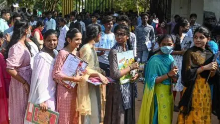 Tenth Exams | 14 నుంచి ప‌ది ప‌రీక్ష‌లు.. 5 నిమిషాలు ఆల‌స్య‌మైనా అనుమ‌తి..!