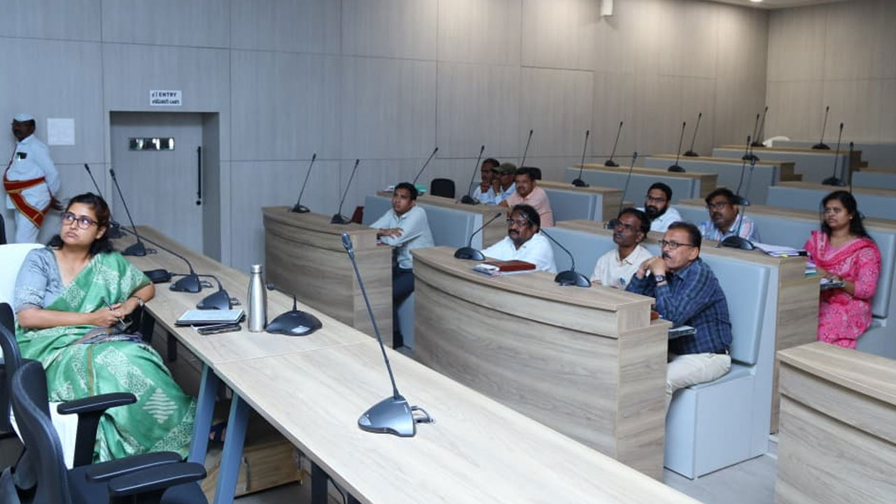 Warangal Flood Problem | వరంగల్ వరద ముంపు సమస్య శాశ్వత పరిష్కారానికి సమగ్ర ప్రణాళిక.. అండర్‌గ్రౌండ్ డ్రైనేజీకి ప్రాధాన్యం