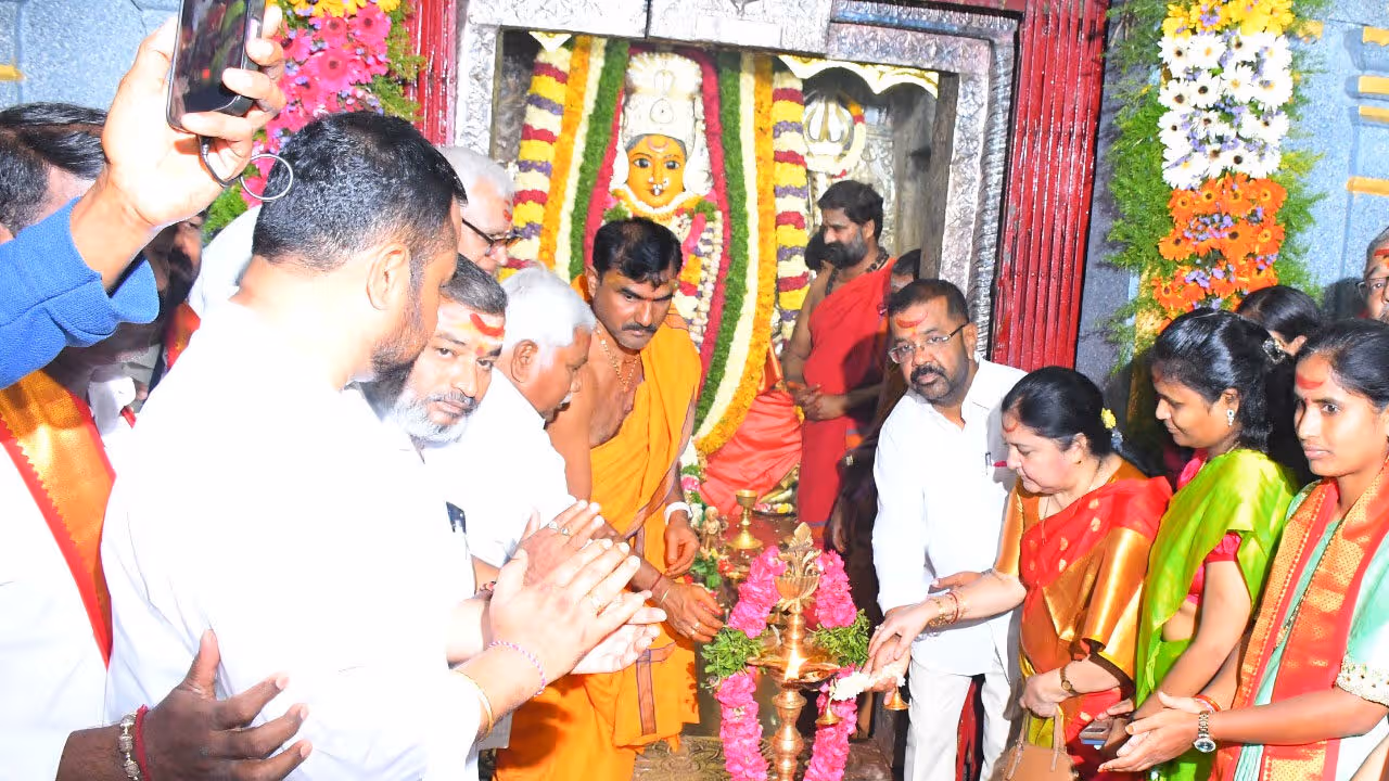 అంగరంగ వైభవంగా భద్రకాళీ కళ్యాణ బ్రహ్మోత్సవాలు  ప్రారంభం