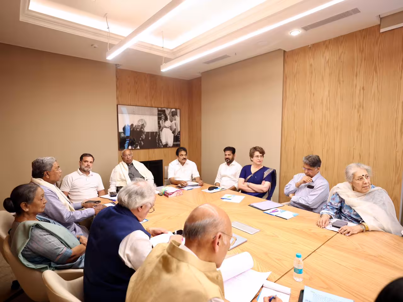 ఢిల్లీకి చేరిన సీఎం రేవంత్ రెడ్డి