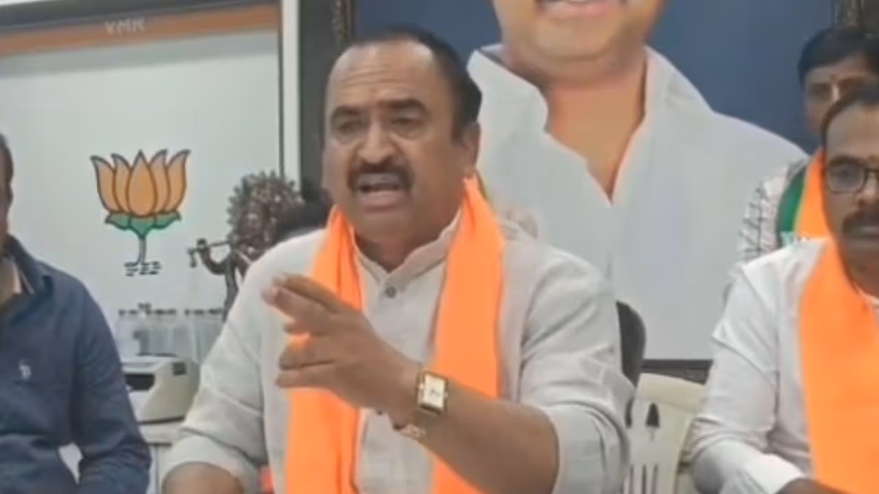ప్రకాష్ రాజ్ ను చంపితే.. బాధ్యత నేను తీసుకుంటా: బీజేపీ నేత శ్రీనివాస్ రెడ్డి వివాదస్పద వ్యాఖ్యలు