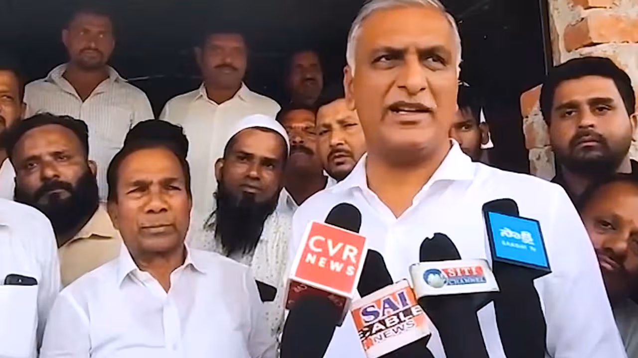 రైతు సమస్యలపై రివ్యూ చేయరా?….పైసలు రావనా?: హరీశ్ రావు