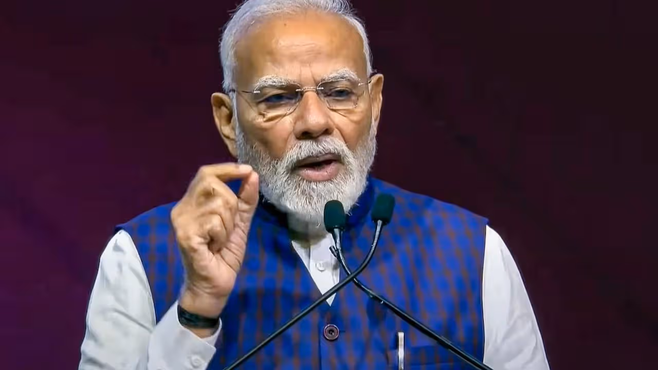 విశ్వగురు ! నిజాలు దాస్తున్నారా!..ఆర్థిక బుడగ పేలనుందా ?
