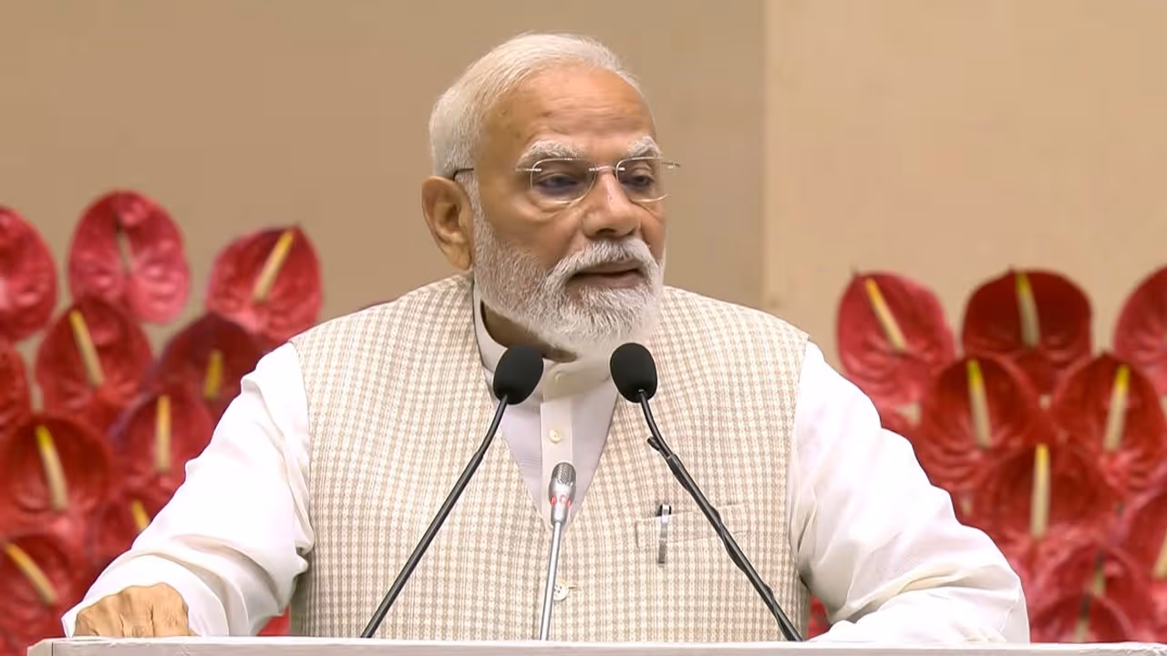 కొత్త చరిత్ర లిఖించబోతున్న భారత పార్లమెంట్: ప్రధాని మోదీ
