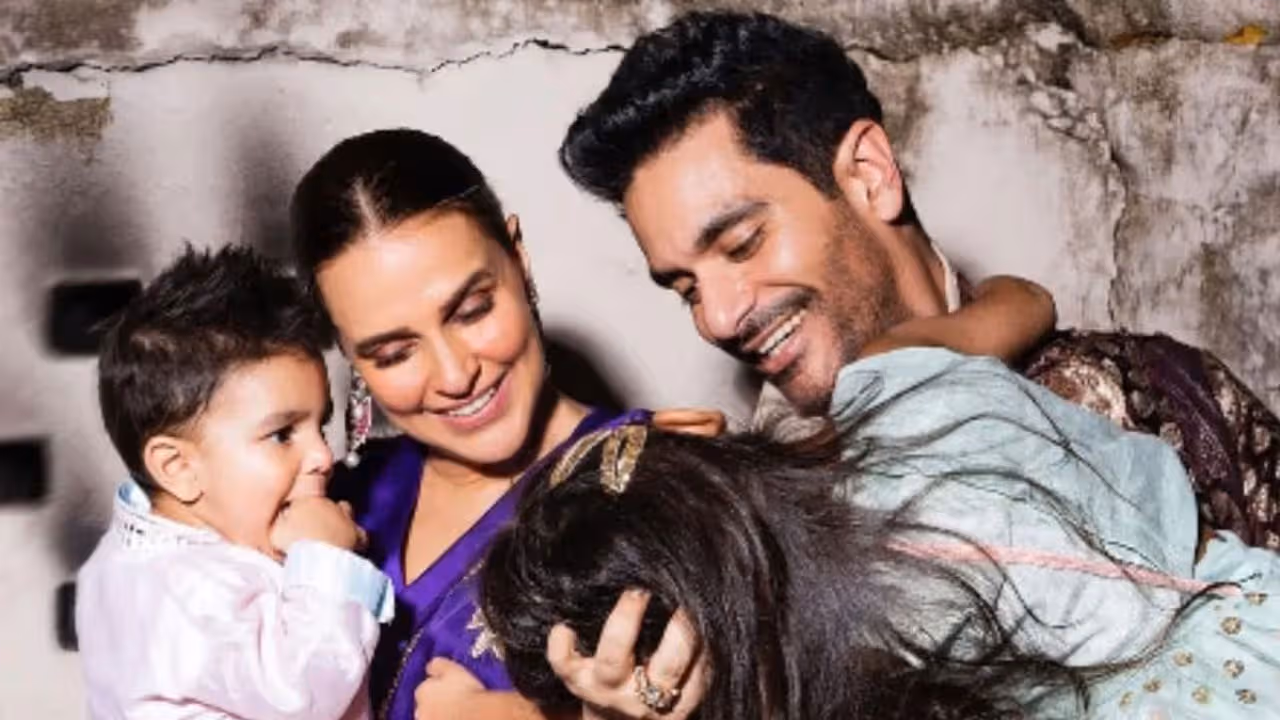 Neha Dhupia | పెళ్లికి ముందు ప్రెగ్నెన్సీ .. అదే మాకు క‌లిసి వ‌చ్చిందంటున్న బాలీవుడ్ భామ‌