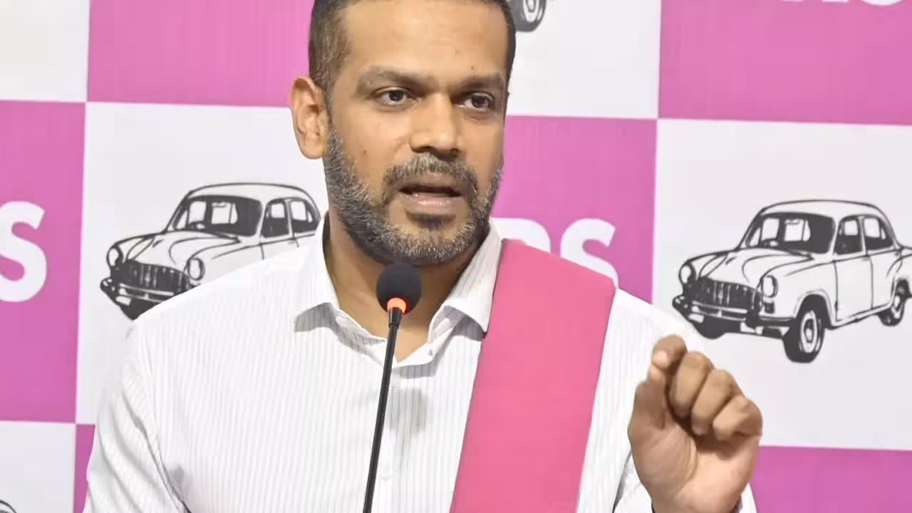 కవిత టీఆర్ఎస్ పార్టీని ఈసీ అనుమతించదు: బీఆర్ఎస్ నేత పటోళ్ల