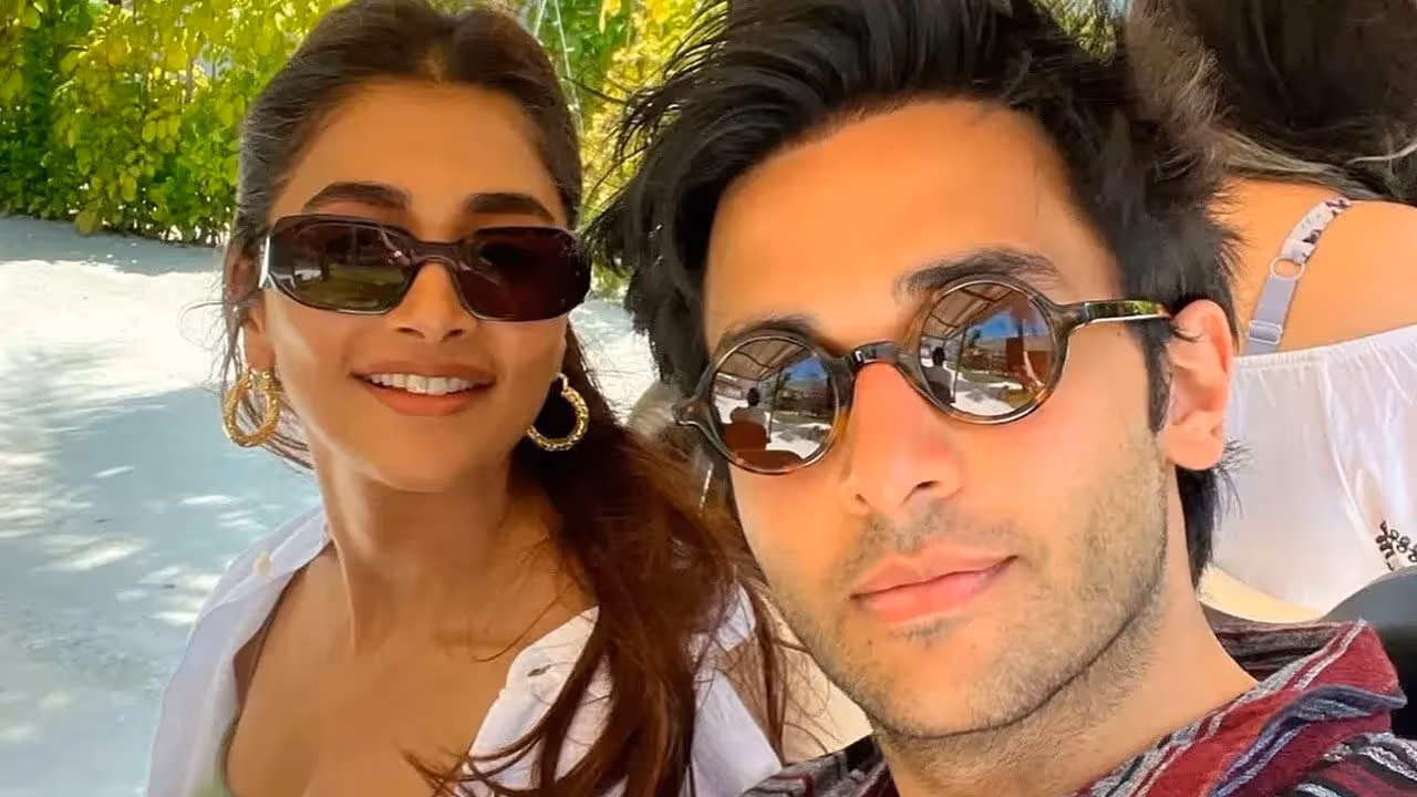 Pooja Hegde | బుట్ట‌బొమ్మ ఆ కుర్రాడితో ప్రేమ‌లో ప‌డిందా.. హాలీవుడ్ హీరోలా ఉన్నాడంటూ కామెంట్